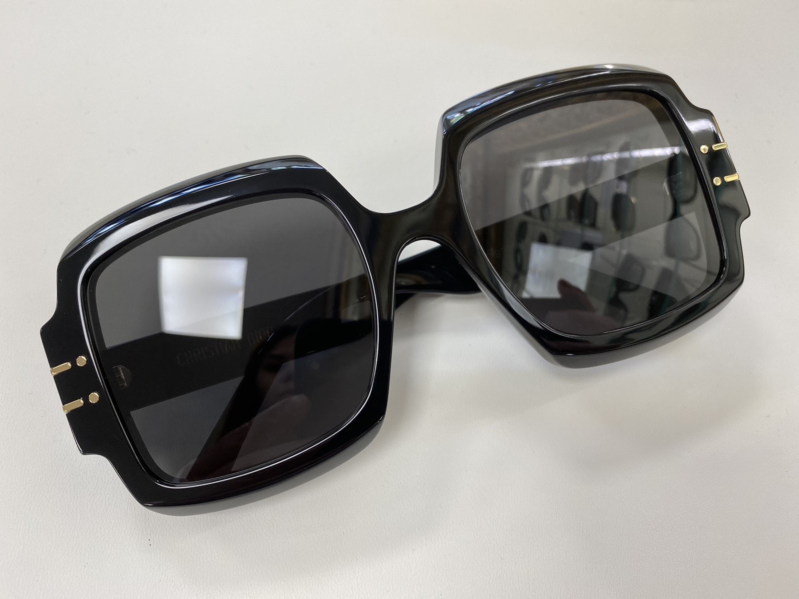 DIORSIGNATURE